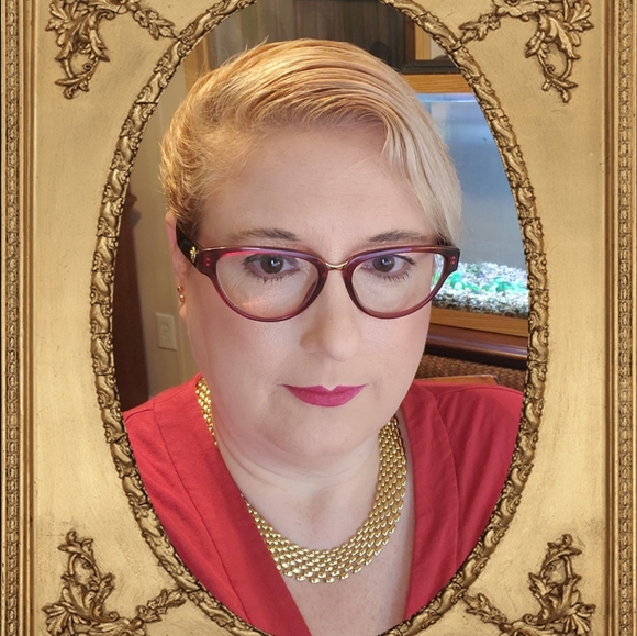 Meet Your Posher, Michelle - Picture 1 of 1